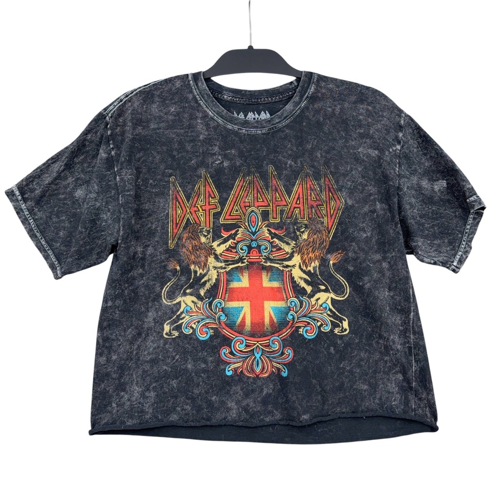 Def Leppard Cropped Graphic Tee Womens S/M 100% Cotton Black Acid Wash